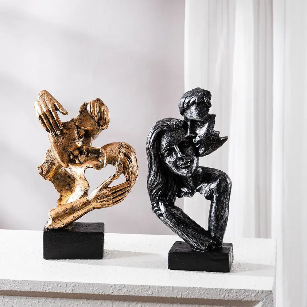 Love, Displayed — Contemporary Couple Statue & Lover Sculpture for Home
