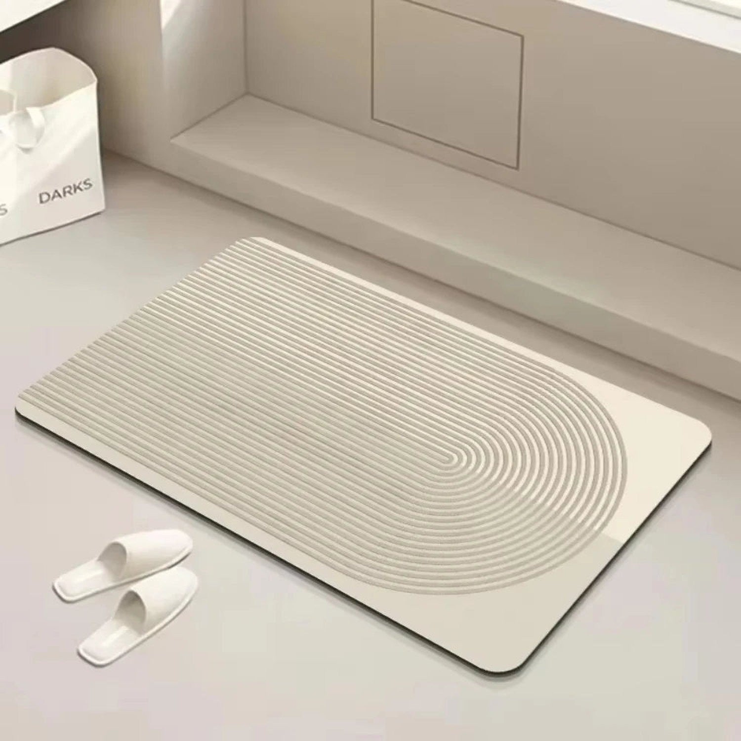 Spa-Grade Step — Non-Slip Diatomite Bath Mat with Rubber Padding