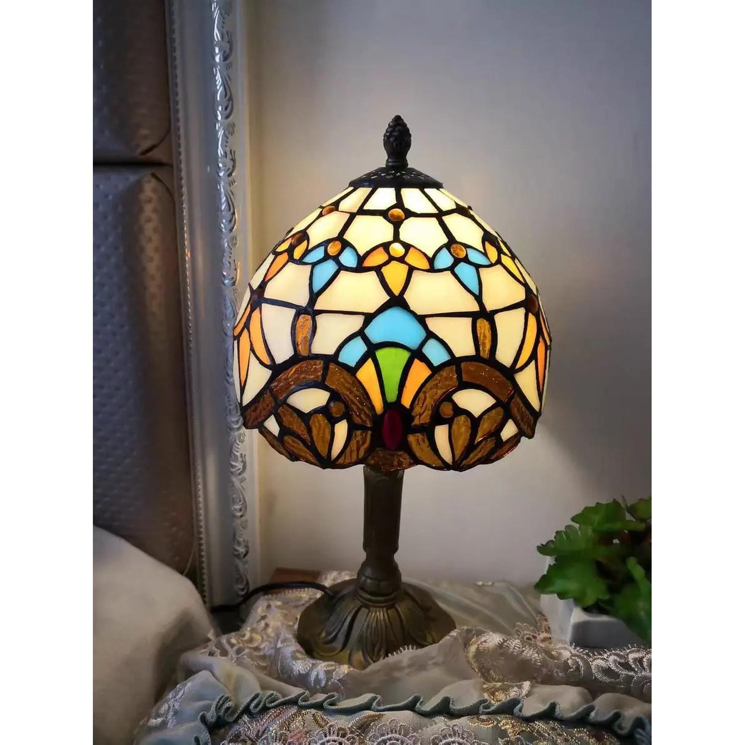 Old World Glow — European Retro Art Glass LED Desk Lamp