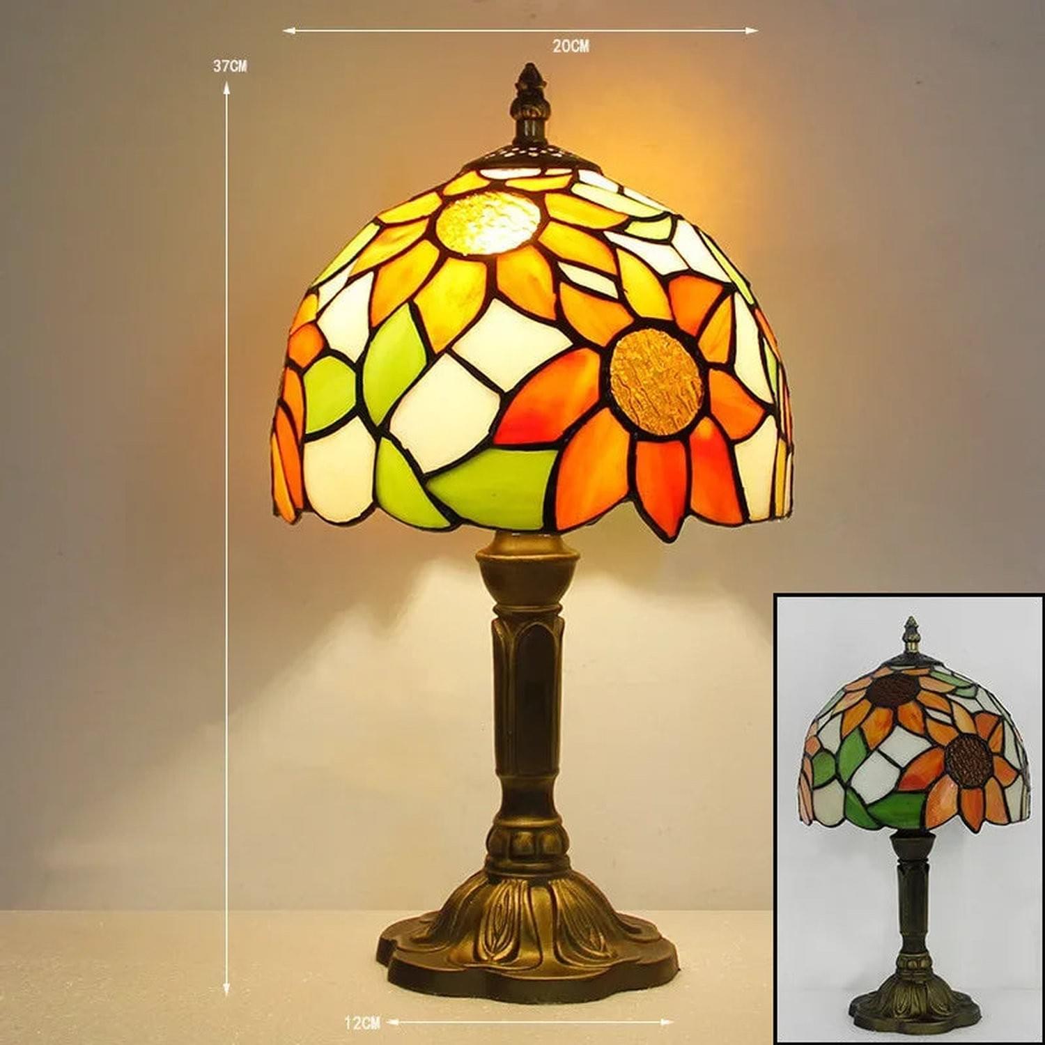 Old World Glow — European Retro Art Glass LED Desk Lamp