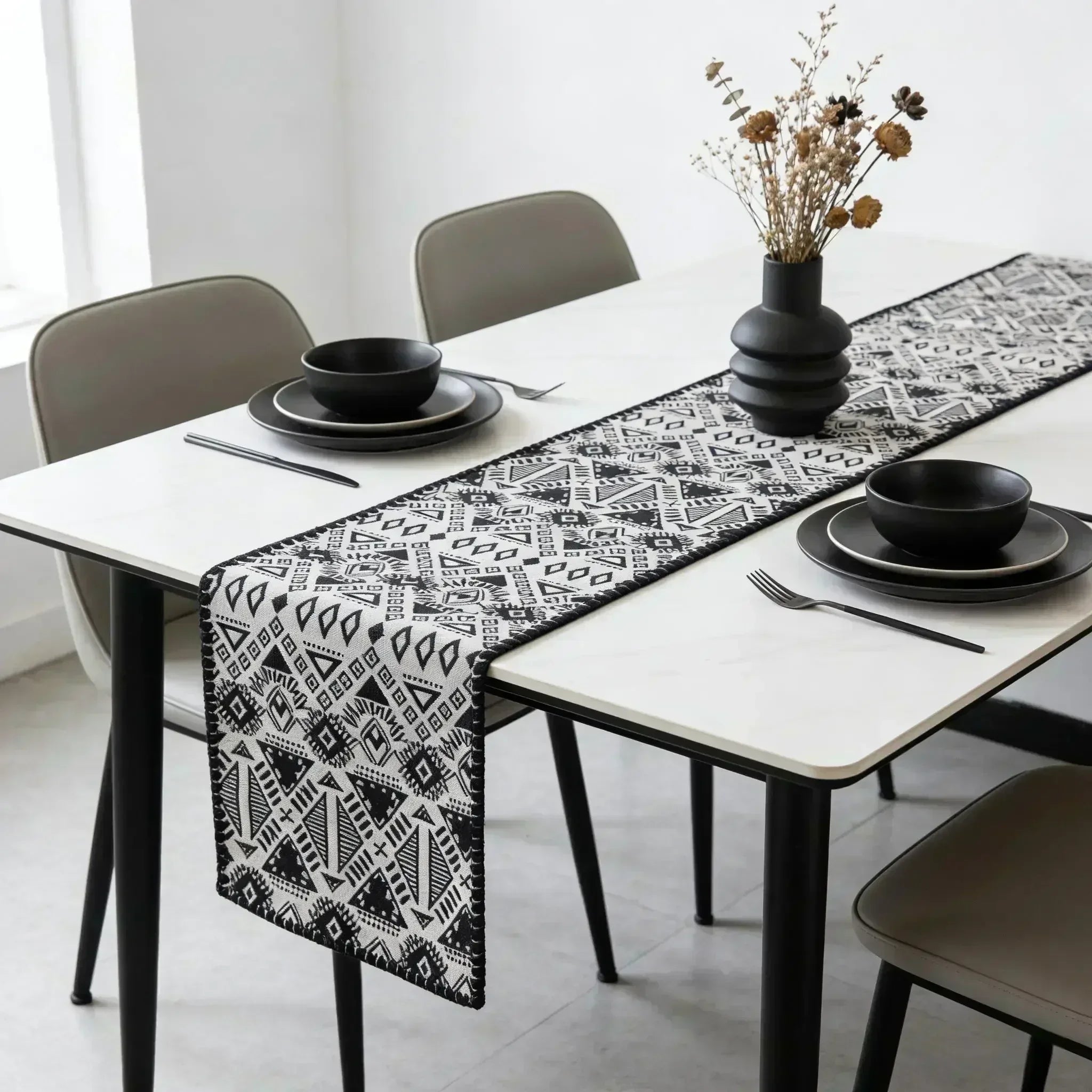 Nordic Cotton Linen Table Runner — Dining & TV Cabinet Cloth
