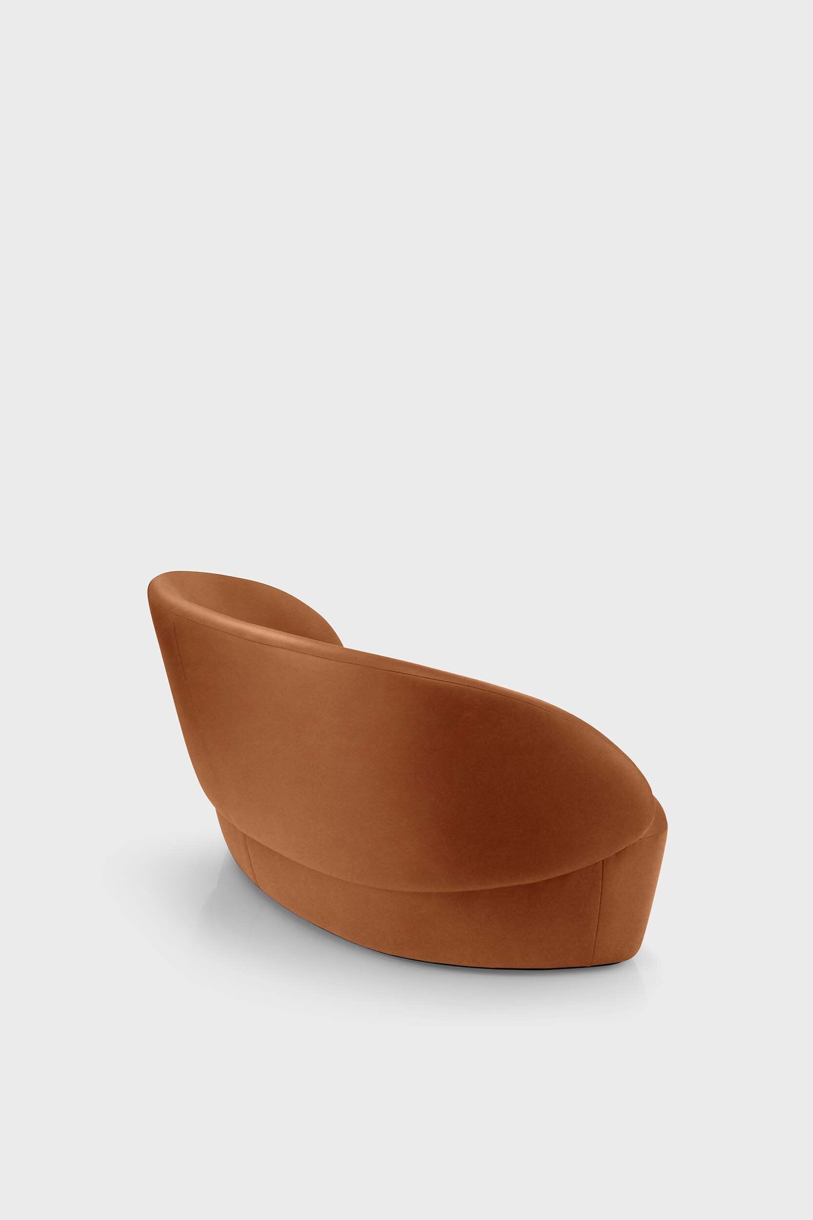 Na�ve Sofa