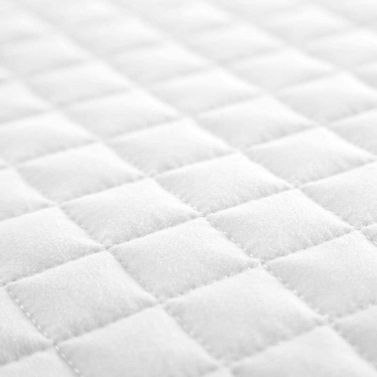 Twin/Twin XL Lightweight White Ultra Soft 2-Piece Microfiber Quilt Set FastFurnishings