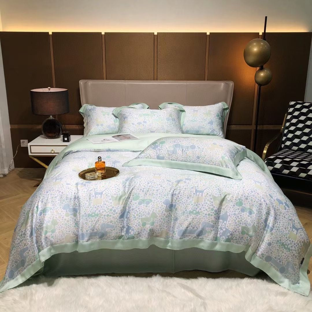 Luxury Floral Lyocell Bedding Set — 4-Piece