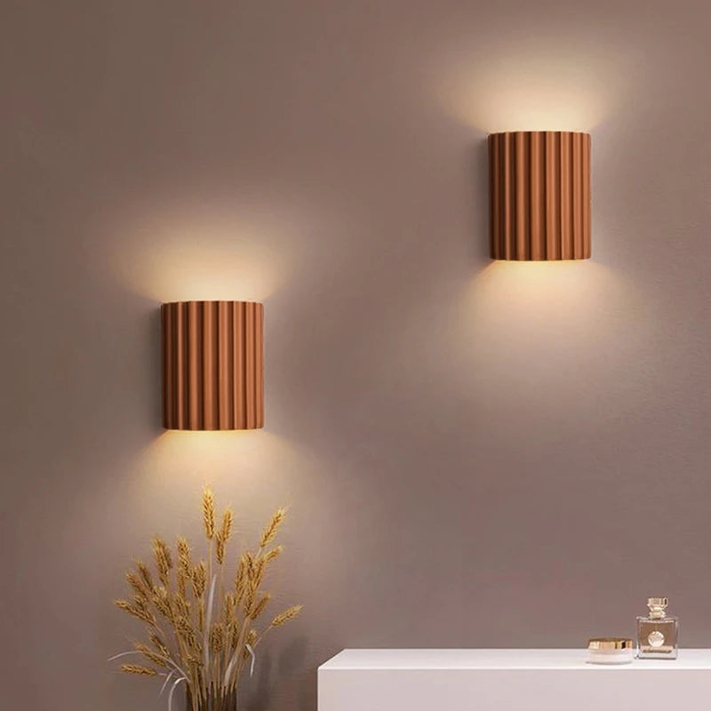 Nordic Macaroon Resin LED Wall Lamp — Sculptural Bedside Glow