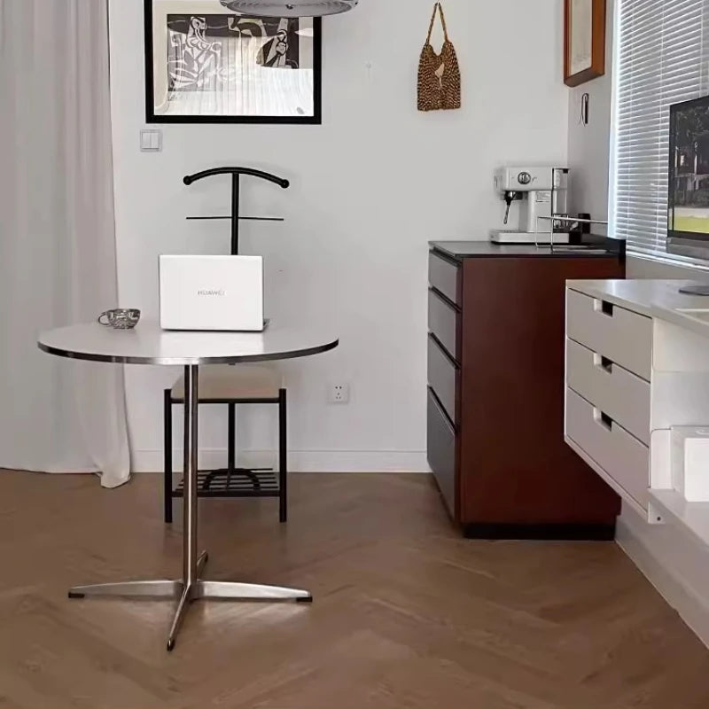 Sit in Style — Luxury Small Round Dining Table with Gold Metal Legs