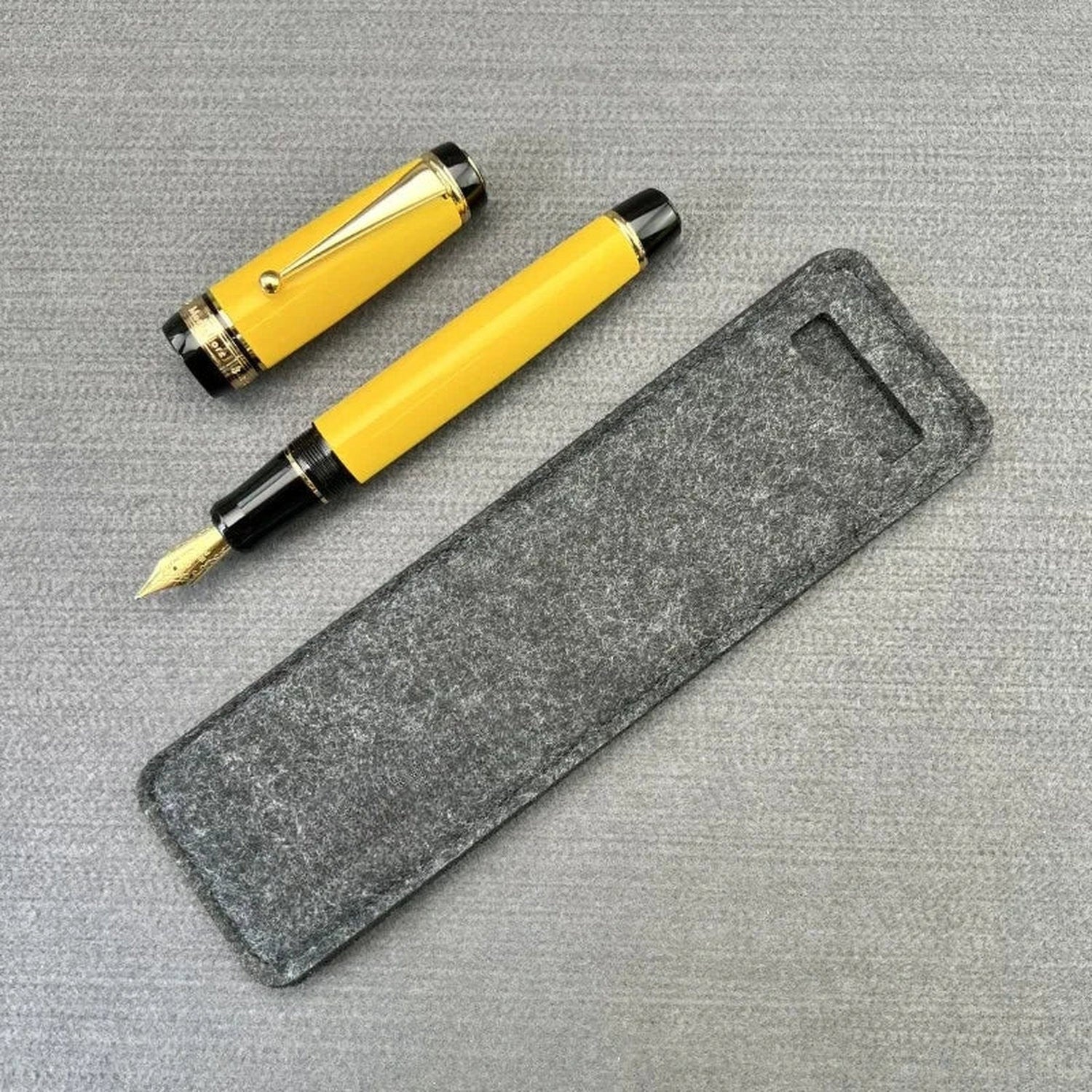 Montefiore Large Metal Fountain Pen