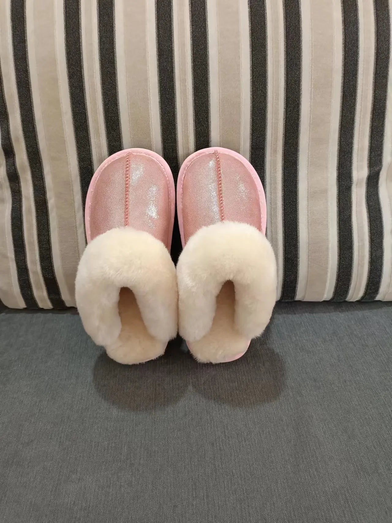 Cloud Underfoot — Natural Sheepskin & Fur Anti-Slip Home Slippers