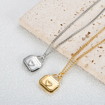Stainless Steel Heart-shaped Pendant Necklace Metal Waterproof Jewelry For Women
