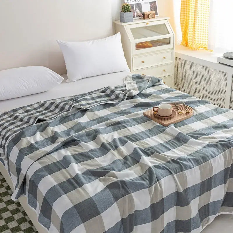 Multi-functional Summer Quilt Thin Breathable Duvet Cool Breathability Cotton Gauze Fabric Towel Blanket Skin-friendly Comforter