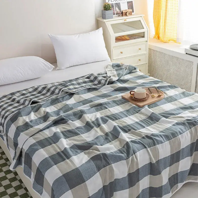 Multi-functional Summer Quilt Thin Breathable Duvet Cool Breathability Cotton Gauze Fabric Towel Blanket Skin-friendly Comforter