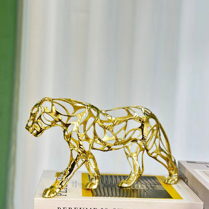 Nordic Metal Leopard Sculpture — Living Room Desktop Home Décor featuring an elegant openwork gold finish, perfect as a sculptural home accent for luxury home décor and modern interiors.