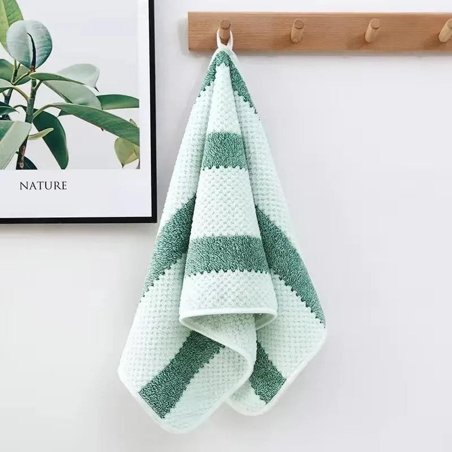Soft &amp; Simple — Absorbent Cotton Bath Towel in Solid Colors
