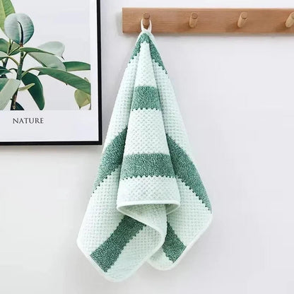 Soft &amp; Simple — Absorbent Cotton Bath Towel in Solid Colors