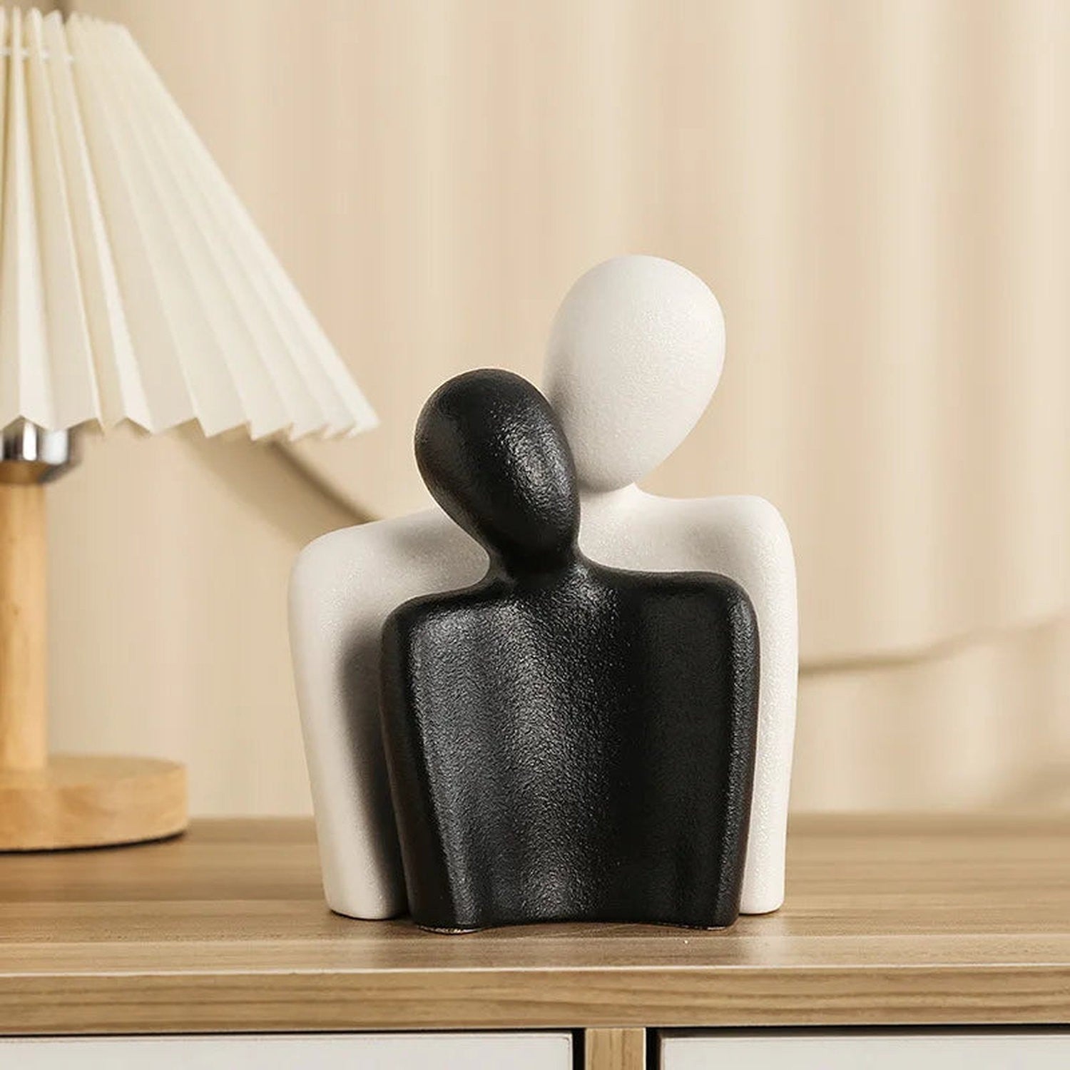 The Hug That Stays — Ceramic Love Sculpture for Home &amp; Gifting