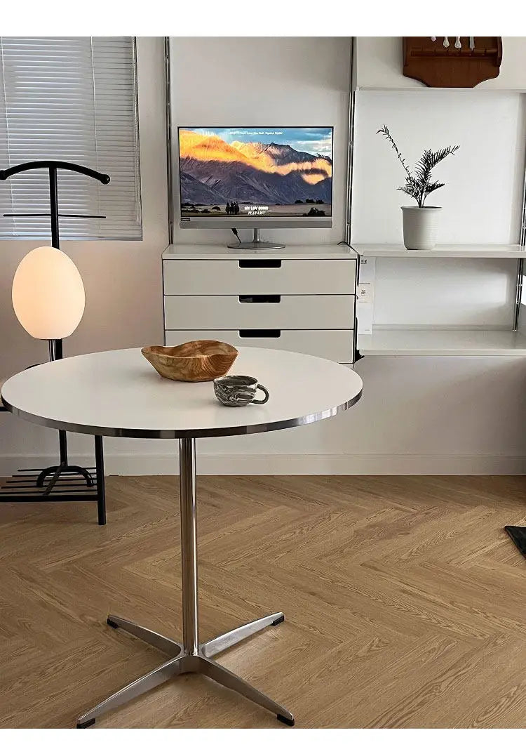 Sit in Style — Luxury Small Round Dining Table with Gold Metal Legs