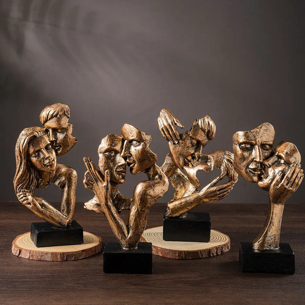 Love, Displayed — Contemporary Couple Statue & Lover Sculpture for Home