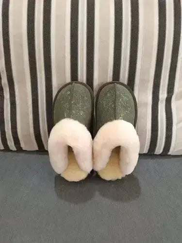 Natural shearing fur slippers Australian sheepskin and fur integrated slippers for men and women&