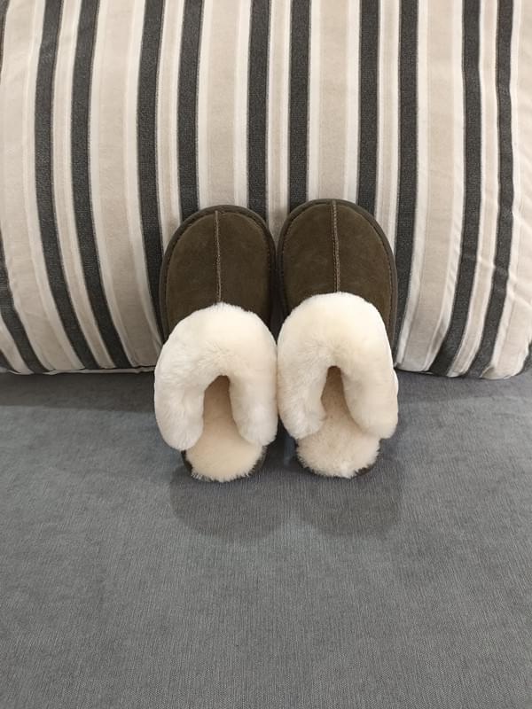 Cloud Underfoot — Natural Sheepskin &amp; Fur Anti-Slip Home Slippers