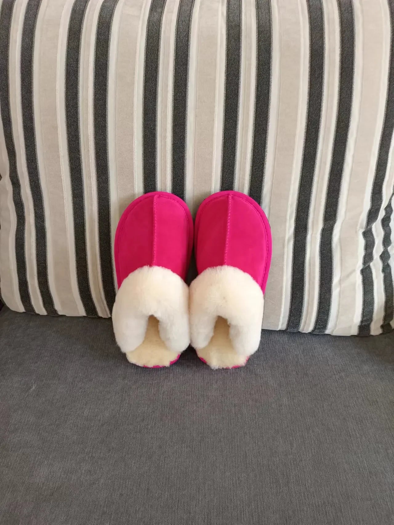 Cloud Underfoot — Natural Sheepskin & Fur Anti-Slip Home Slippers