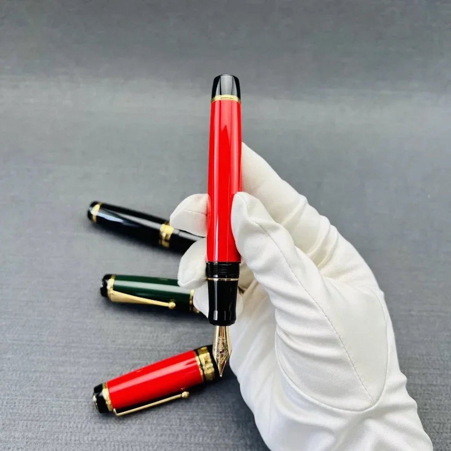 Montefiore Large Metal Fountain Pen