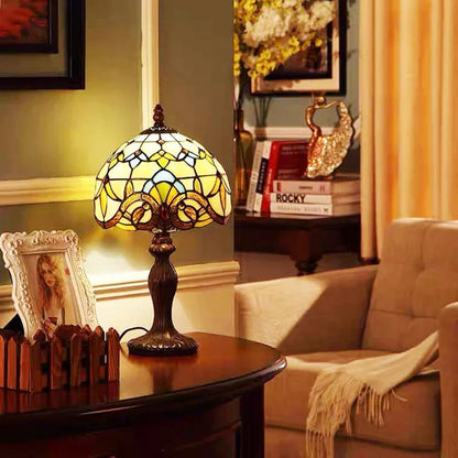Old World Glow — European Retro Art Glass LED Desk Lamp