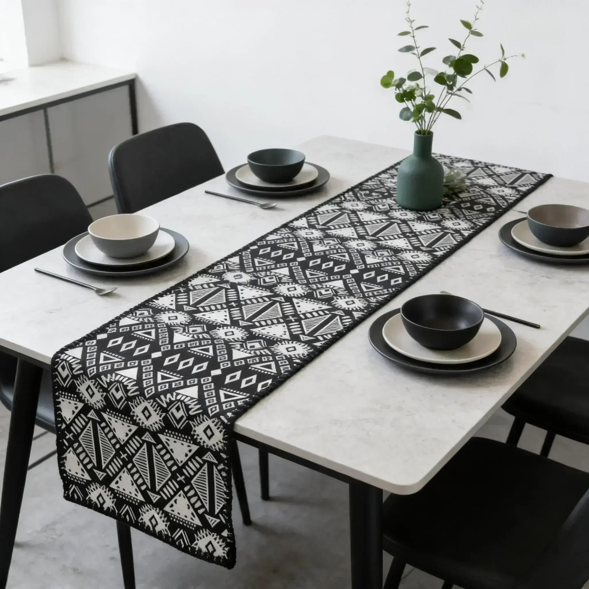 Nordic Cotton Linen Table Runner — Dining &amp; TV Cabinet Cloth