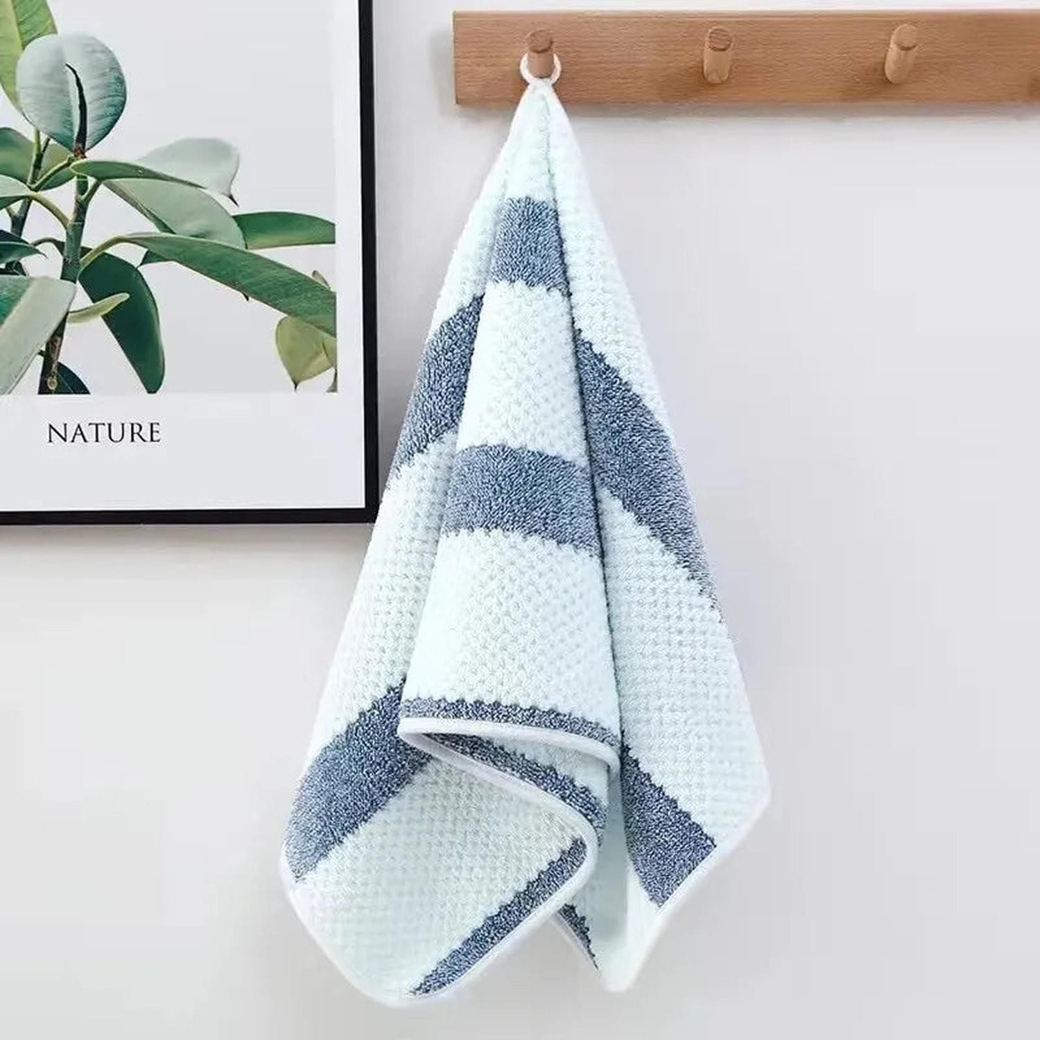 Soft &amp; Simple — Absorbent Cotton Bath Towel in Solid Colors