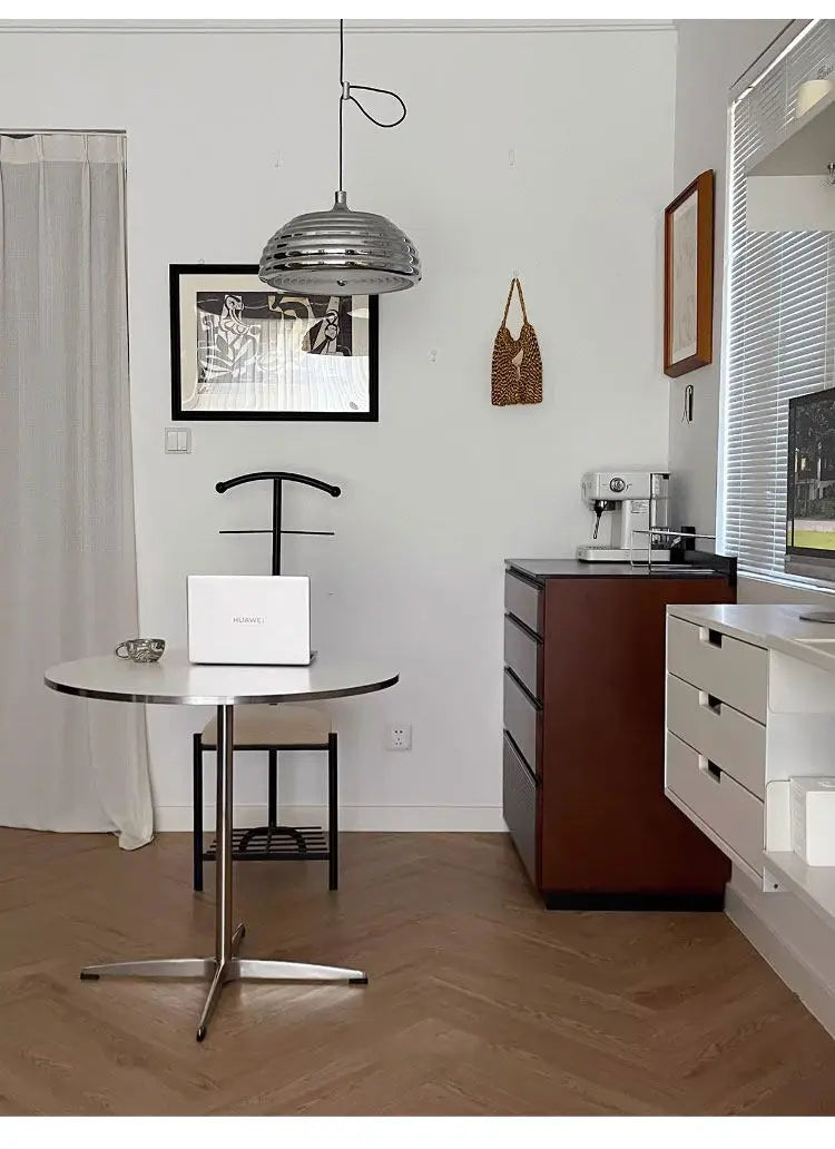 Sit in Style — Luxury Small Round Dining Table with Gold Metal Legs
