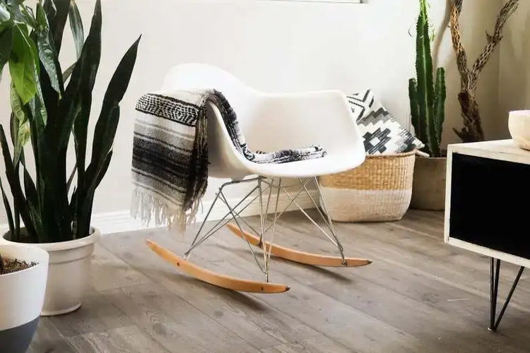 Mexican Handwoven Throw Blanket — Striped Tassel, 130×170cm