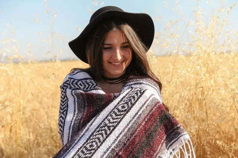 Mexican Handwoven Throw Blanket — Striped Tassel, 130×170cm
