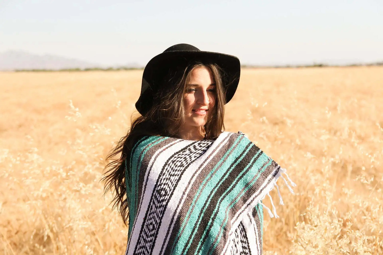 Mexican Handwoven Throw Blanket — Striped Tassel, 130×170cm