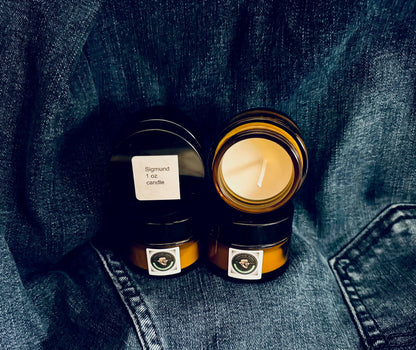 Sigmund Candle-0